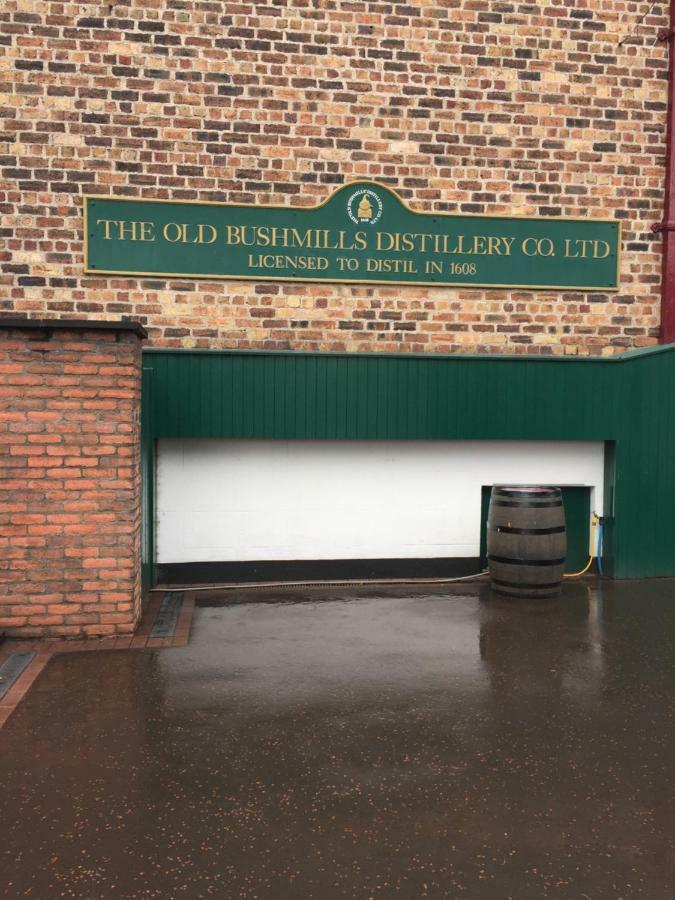 Bush House Accommodation - The Distillery Bushmills Esterno foto